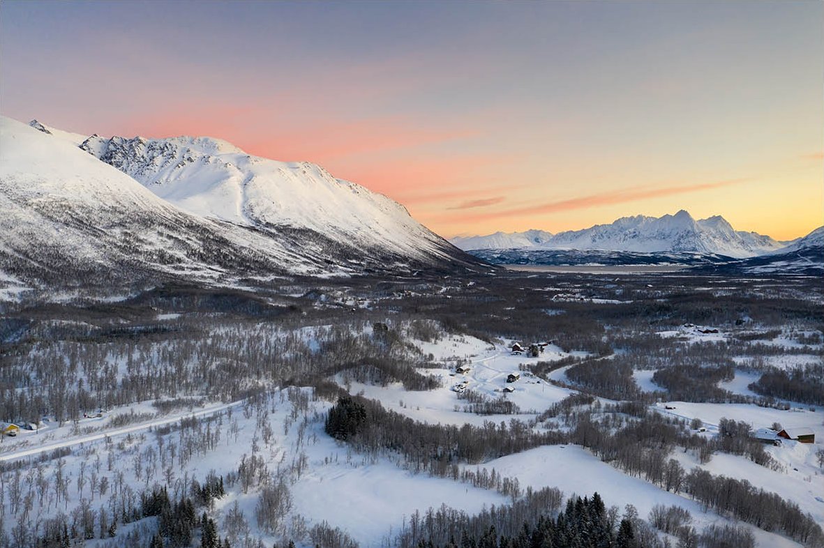 Paysage enneigé de Norvège vu du ciel