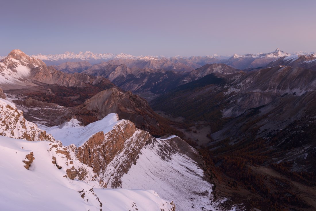 Vallée de Ceillac, queyras, à l'automne, au lever du jour