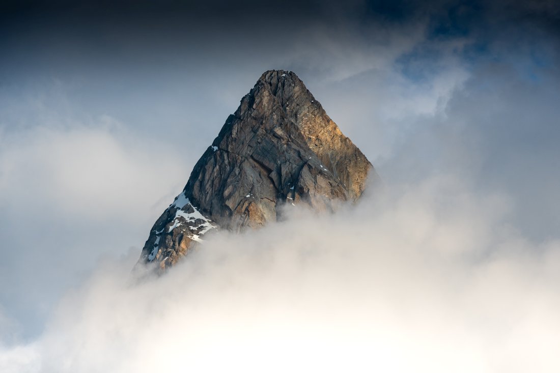 Aiguilles d'Arves avec de la brume