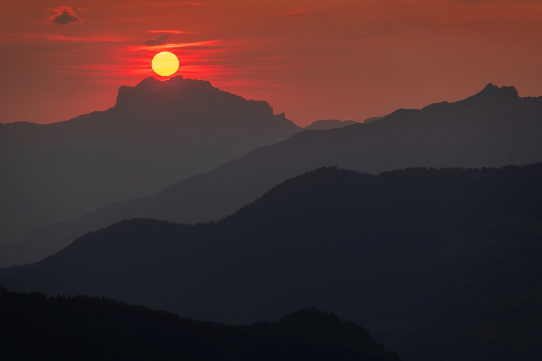 Coucher de soleil au-dessus de la Tournette