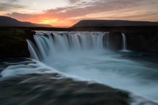 Godafoss au soleil couchant