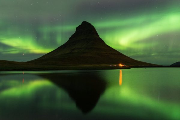 Kirkjufell et les aurores