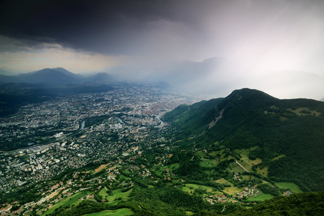 Orage sur Grenoble depuis le Saint Eynard