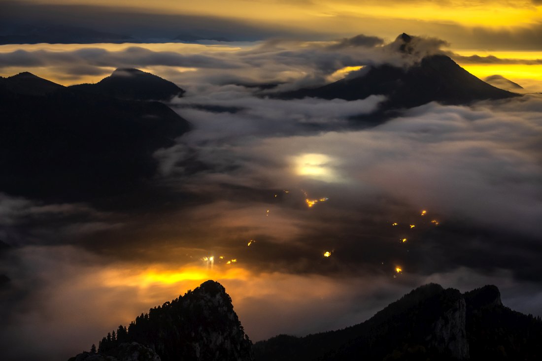 Mer de nuage de nuit en Chartreuse depuis le Grand Som