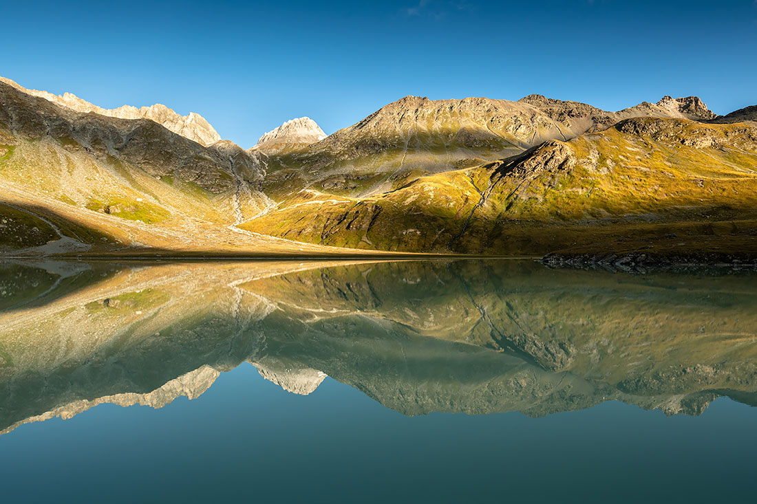 Lever de soleil au Lac Blanc en Vanoise, en Savoie