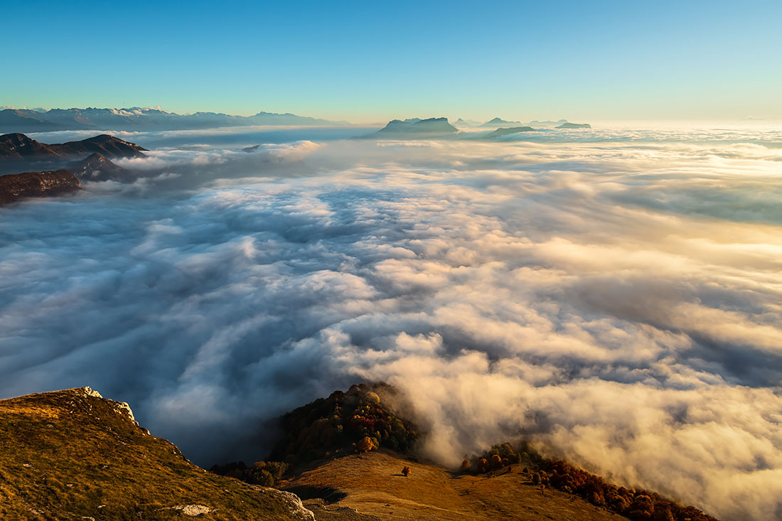 Brume au pied des Bauges